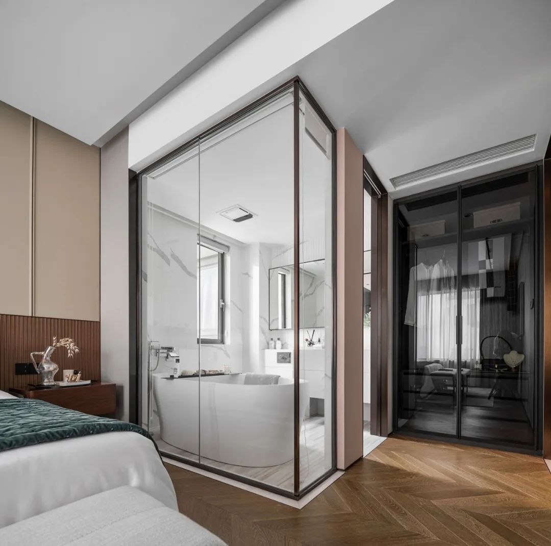 现代简约风格室内设计家装案例-卧室淋浴室